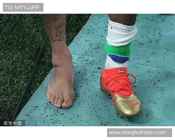 足球明星脸部受伤瞬间曝光伤情严重引发球迷关注与心疼