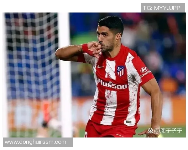 从街头小子到绿茵传奇最卑微的足球明星如何逆袭人生的辉煌之路